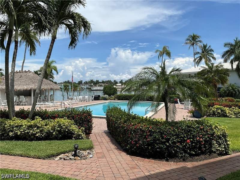 3 bedroom Condominium at 2800 Gulf Shore Blvd N 406, Gulf Bay Apartments, Naples — photo 2