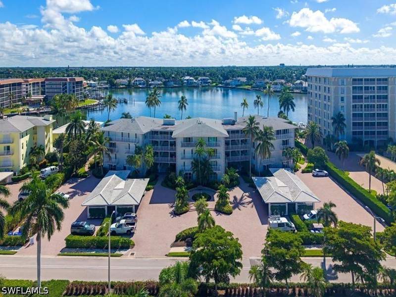 3 bedroom Condominium at 2800 Gulf Shore Blvd N 406, Gulf Bay Apartments, Naples — photo 3