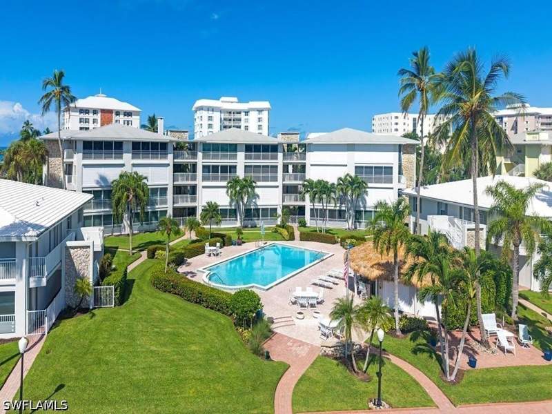 3 bedroom Condominium at 2800 Gulf Shore Blvd N 406, Gulf Bay Apartments, Naples — photo 4