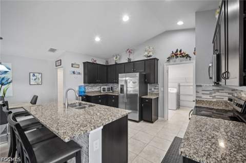 306 NW 11th St, Cape Coral FL - photo 7 of 34