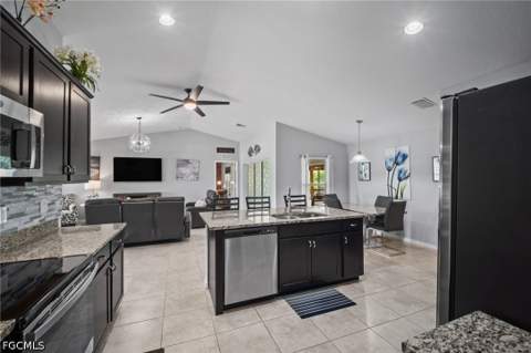 306 NW 11th St, Cape Coral FL - photo 9 of 34