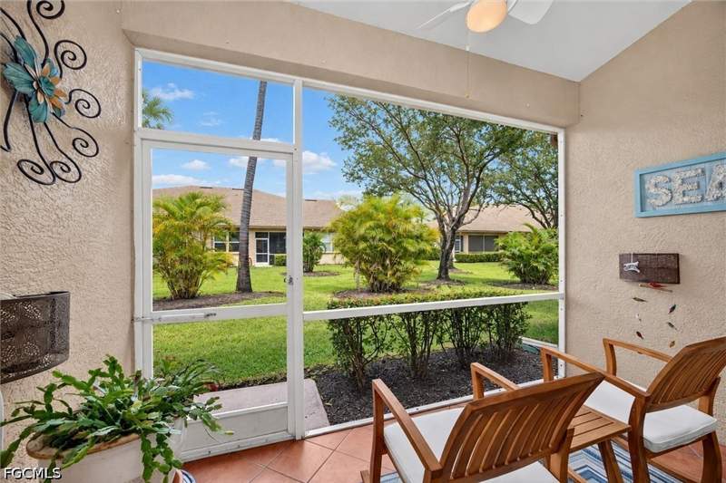 3 bedroom Townhouse at 7871 Lake Sawgrass Loop 5413, Reflection Lakes, Fort Myers — photo 2