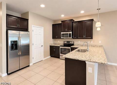 4090 Wilmont Pl, Fort Myers FL - photo 7 of 26