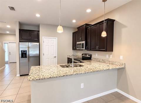 4090 Wilmont Pl, Fort Myers FL - photo 9 of 26
