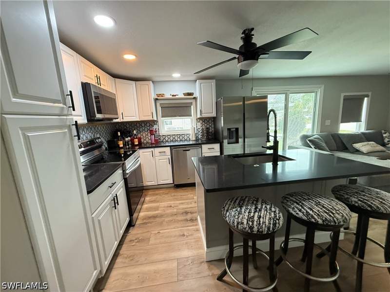 2 bedroom ManufacturedHome at 27547 Macke Dr, Imperial Bonita Estates, Bonita Springs — photo 2