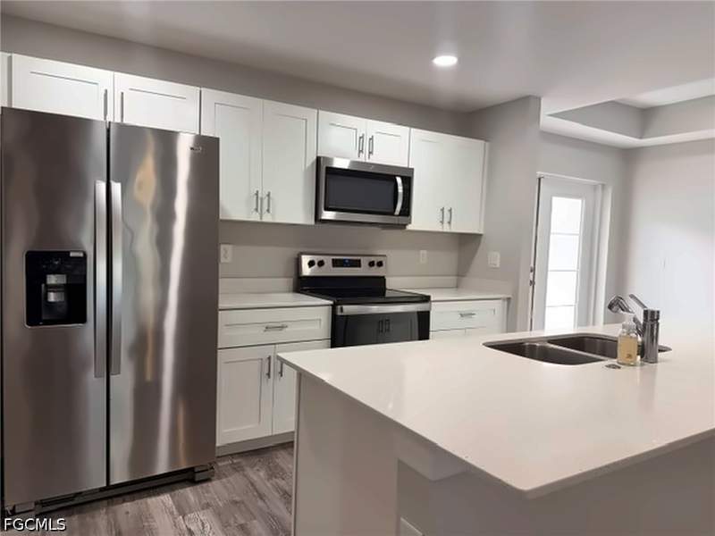 4 bedroom SingleFamilyResidence at 202 NW 25th Pl, Cape Coral, Cape Coral — photo 4