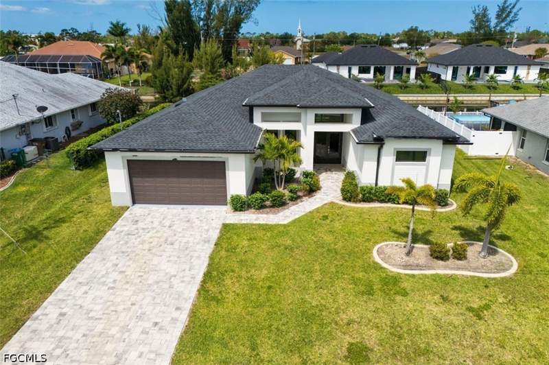 3 bedroom SingleFamilyResidence at 1926 SW 15th Ave, Cape Coral, Cape Coral — photo 3