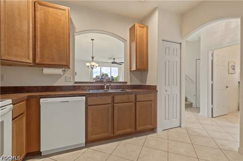 2444 Laurentina Ln, Cape Coral FL - photo 20 of 56