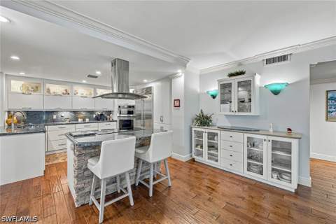 4401 Gulf Shore Blvd N B802, Naples FL - photo 7 of 35