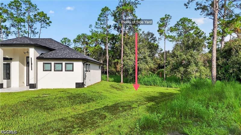 4 bedroom SingleFamilyResidence at 1207 Ramus St E, Lehigh Acres, Lehigh Acres — photo 3