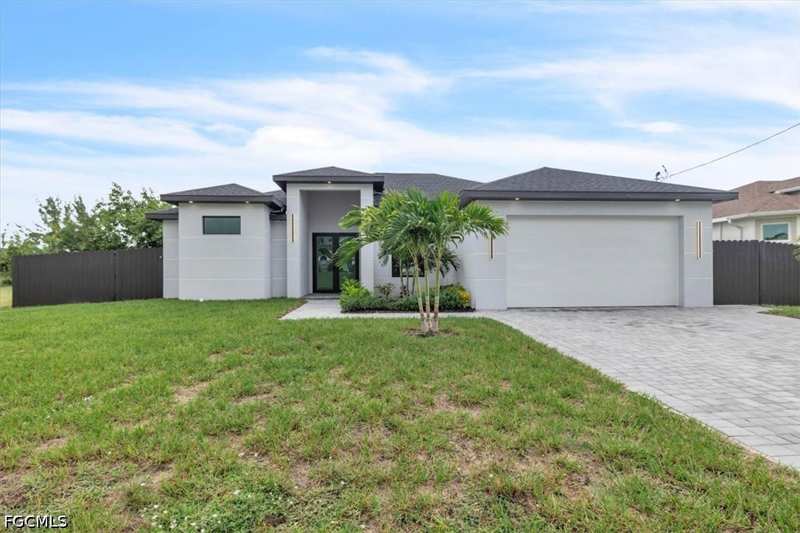 3 bedroom SingleFamilyResidence at 2107 SW 15th Pl, Cape Coral, Cape Coral — photo 1