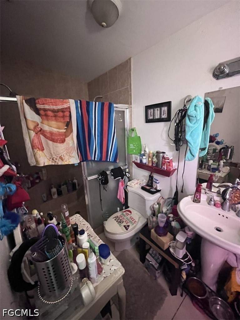 3 bedroom SingleFamilyResidence at 321 Tropicana Pkwy E, Cape Coral, Cape Coral — photo 4