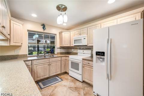 1226 Hazeltine Dr, Fort Myers FL - photo 11 of 48