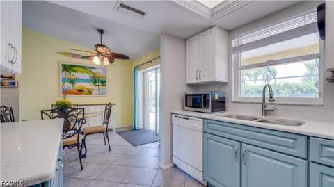 929 SE 6th Ter, Cape Coral FL - photo 12 of 39