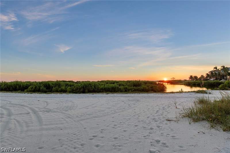 2 bedroom Condominium at 8300 Estero Blvd 403, Castle Beach Condo, Fort Myers Beach — photo 4