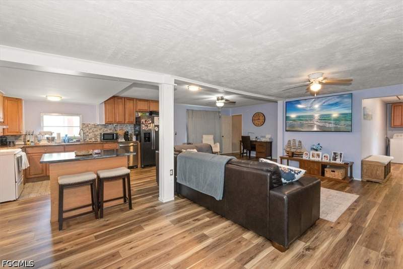 3 bedroom ManufacturedHome at 12051 Cypress Dr, Iona Gardens, Fort Myers — photo 2