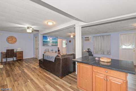12051 Cypress Dr, Fort Myers FL - photo 6 of 23