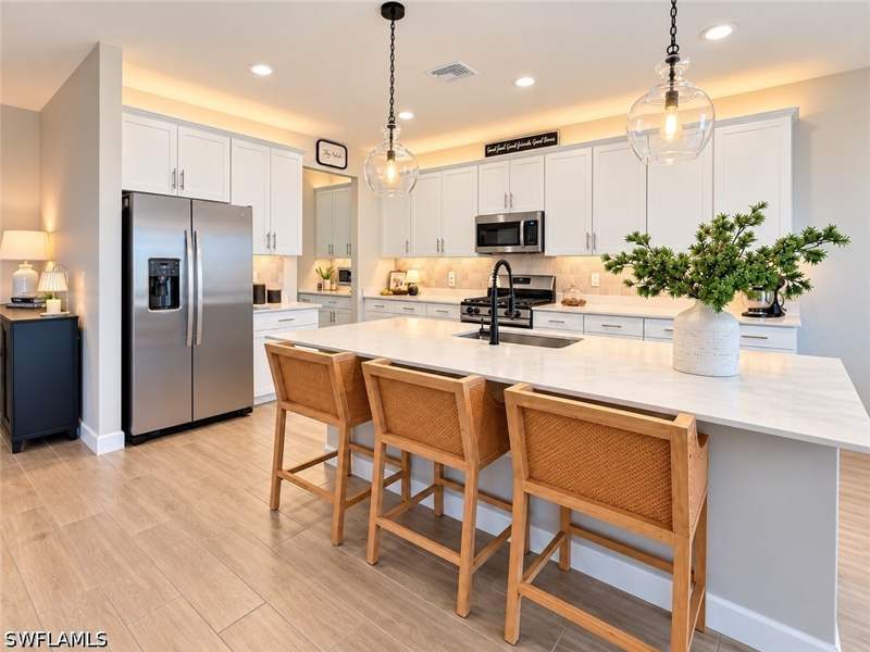 4 bedroom SingleFamilyResidence at 19156 Hanley Blvd, Verdana Village, Estero — photo 3
