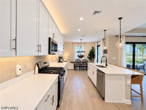 19156 Hanley Blvd, Estero FL - photo 6 of 28