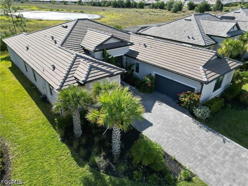 3 bedroom SingleFamilyResidence at 11667 Canopy Loop, Timber Creek, Fort Myers — photo 2