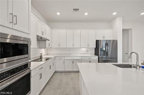11667 Canopy Loop, Fort Myers FL - photo 9 of 37
