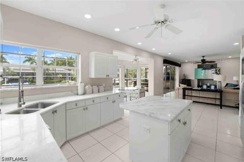 736 Plantation Ct, Marco Island FL - photo 10 of 50