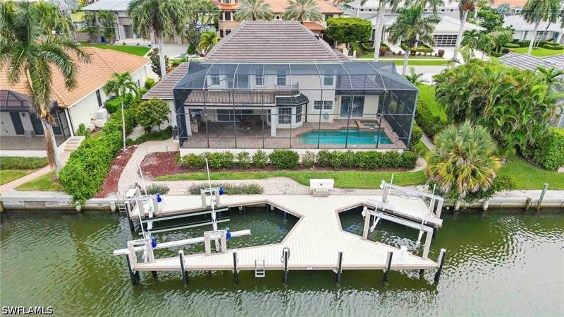 4 bedroom SingleFamilyResidence at 736 Plantation Ct, Marco Island, Marco Island — photo 3