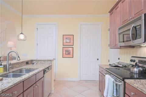 11945 Alegria St 906, Fort Myers FL - photo 9 of 43