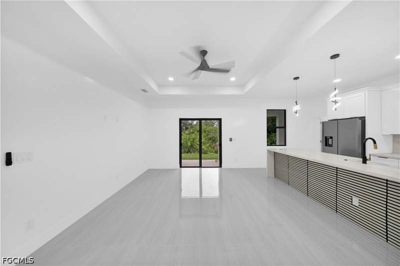 3 bedroom SingleFamilyResidence at 607 W 6th St, Lehigh Acres, Lehigh Acres — photo 2