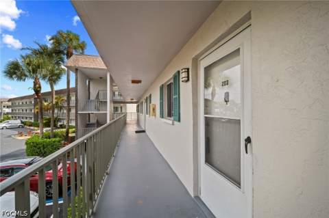 5635 Rattlesnake Hammock Rd 203D, Naples FL - photo 22 of 28