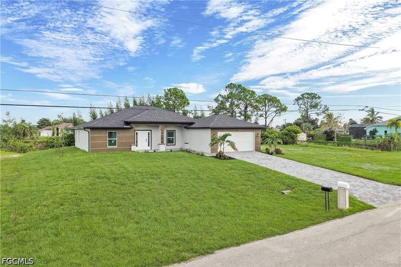 4 bedroom SingleFamilyResidence at 1619 NE 36th Ln, Cape Coral, Cape Coral — photo 2