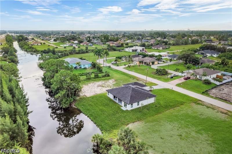 4 bedroom SingleFamilyResidence at 1619 NE 36th Ln, Cape Coral, Cape Coral — photo 3