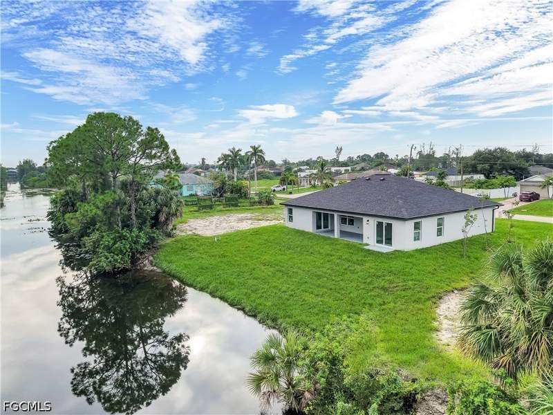 4 bedroom SingleFamilyResidence at 1619 NE 36th Ln, Cape Coral, Cape Coral — photo 4