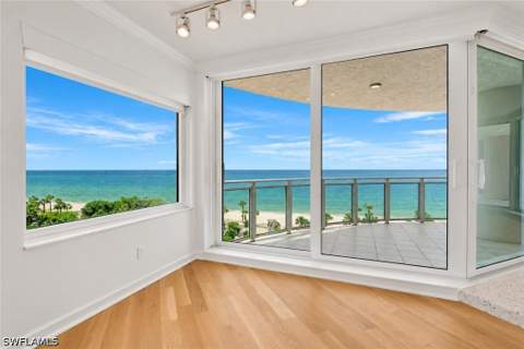 8231 Bay Colony Dr 602, Naples FL - photo 8 of 37