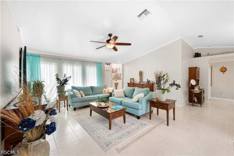 909 SW 31st St, Cape Coral FL - photo 10 of 33