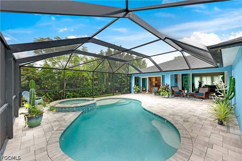 3 bedroom SingleFamilyResidence at 909 SW 31st St, Cape Coral, Cape Coral — photo 3