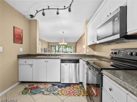 1211 Commonwealth Cir C - 104, Naples FL - photo 10 of 31