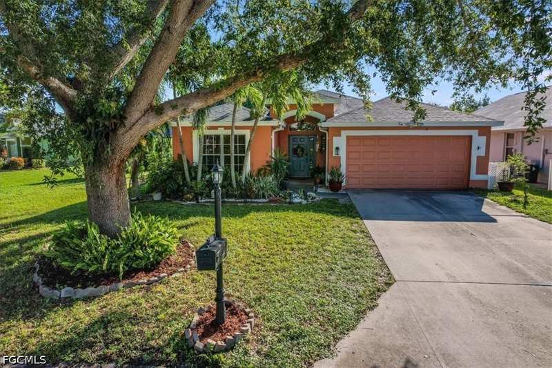 3 bedroom SingleFamilyResidence at 9230 Middle Oak Dr, Lakes At Three Oaks, Fort Myers — photo 1