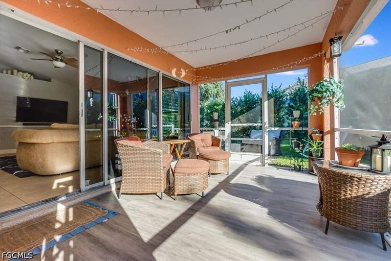 3 bedroom SingleFamilyResidence at 9230 Middle Oak Dr, Lakes At Three Oaks, Fort Myers — photo 2