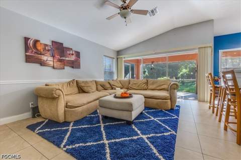 9230 Middle Oak Dr, Fort Myers FL - photo 9 of 36