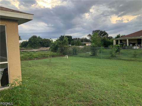 4001 10th St SW, Lehigh Acres FL - photo 6 of 39