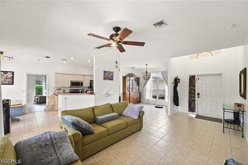 3 bedroom SingleFamilyResidence at 17199 Malaga Rd, San Carlos Park, Fort Myers — photo 5