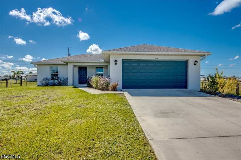 3 bedroom SingleFamilyResidence at 524 NE 16th Ter, Cape Coral, Cape Coral — photo 1