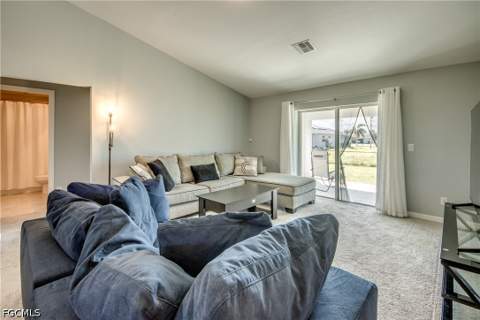 524 NE 16th Ter, Cape Coral FL - photo 12 of 37