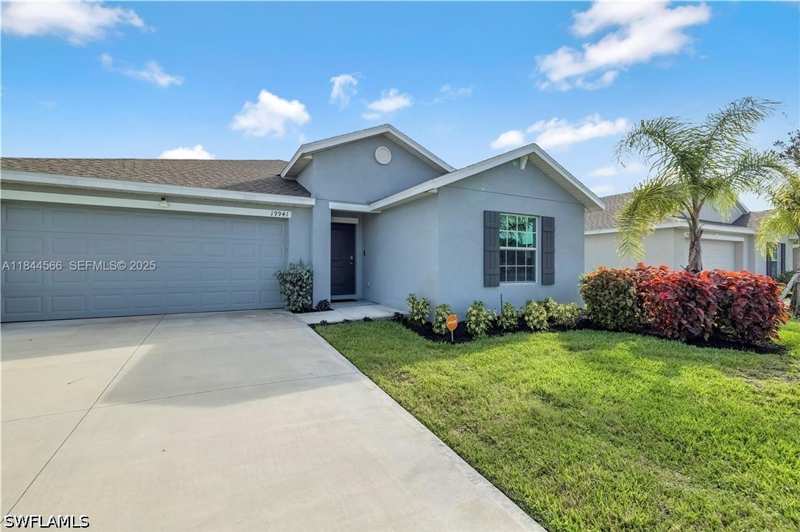 4 bedroom SingleFamilyResidence at 19941 Green Pasture Rd, Savanna Lakes, Lehigh Acres — photo 1