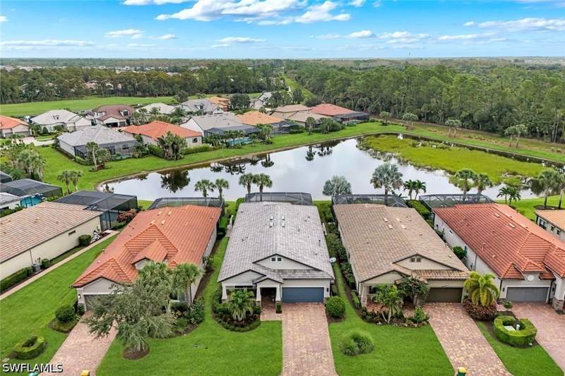 3 bedroom SingleFamilyResidence at 9405 Whooping Crane Way, Greyhawk At Golf Club Of The Everglades, Naples — photo 5