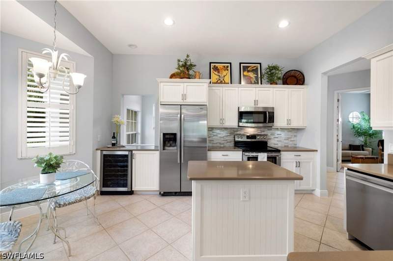 2 bedroom Condominium at 5035 Yacht Harbor Dr 203, Marina Cove, Naples — photo 4