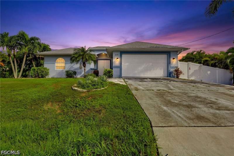 3 bedroom SingleFamilyResidence at 2635 Tropicana Pkwy W, Cape Coral, Cape Coral — photo 2