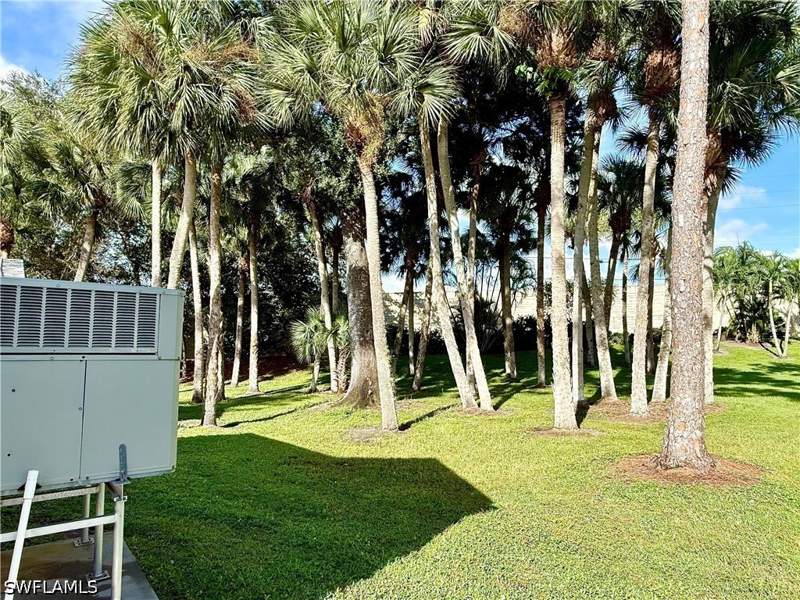 1 bedroom ManufacturedHome at 193 Panther Pass Cir 193, Imperial Wilderness, Naples — photo 4