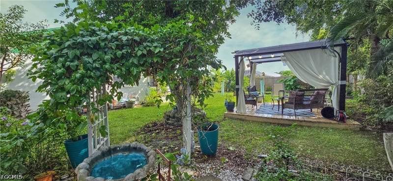 3 bedroom SingleFamilyResidence at 2222 SE 15th St, Cape Coral, Cape Coral — photo 2